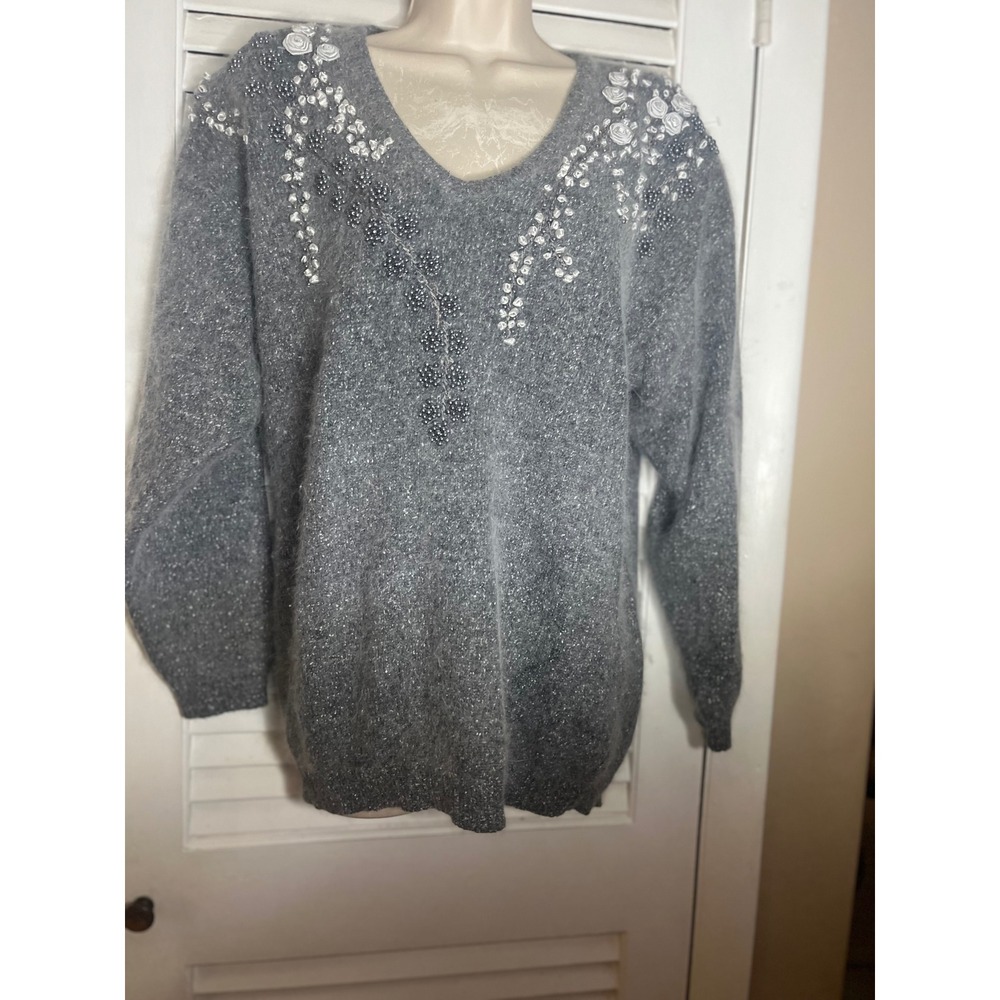 Vintage 90s I.B. Diffusion Gray silk/angora/nylon V Neck Sweater embellished M